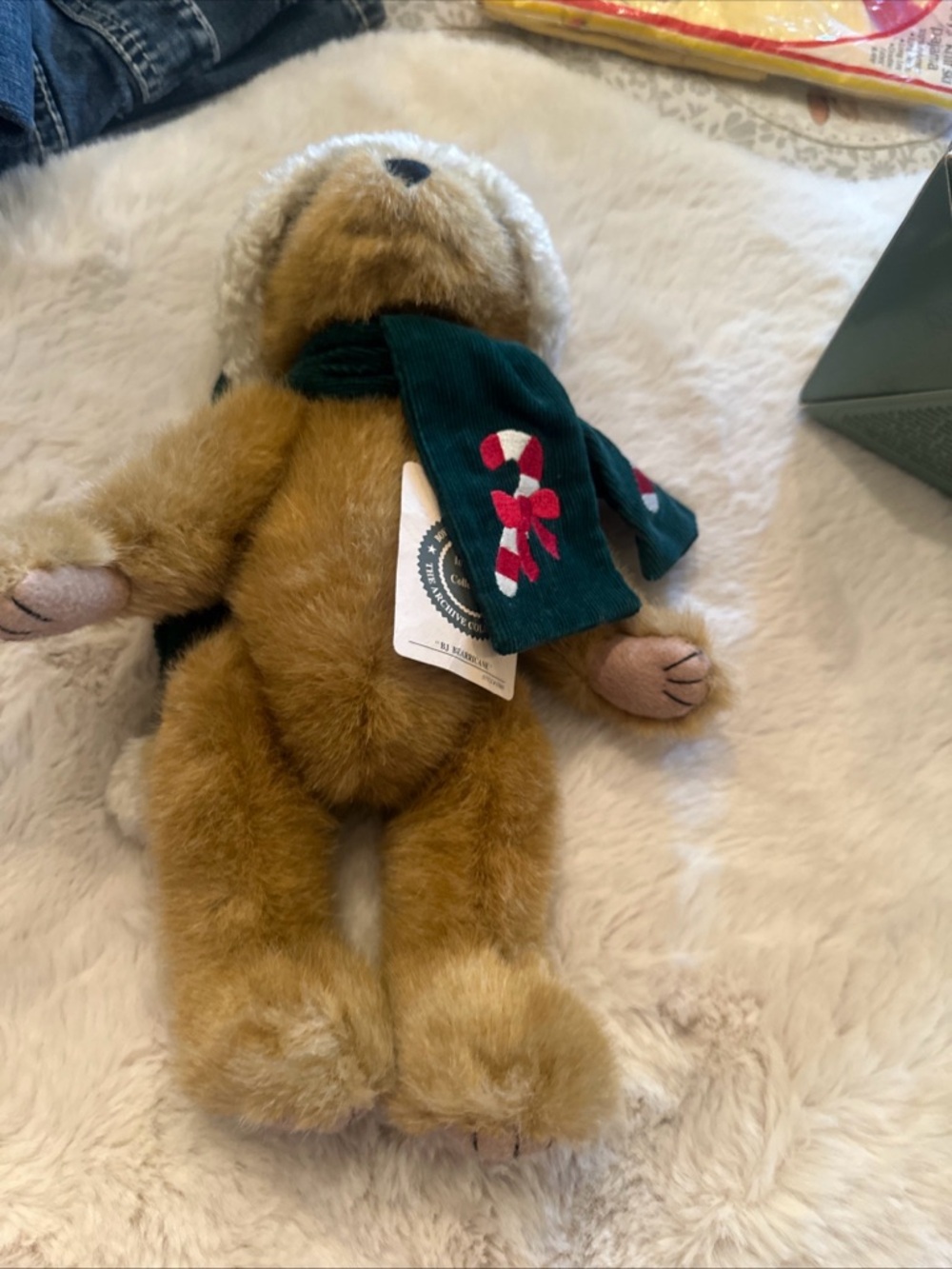 Boyd’s Bear - Picture 7 of 8